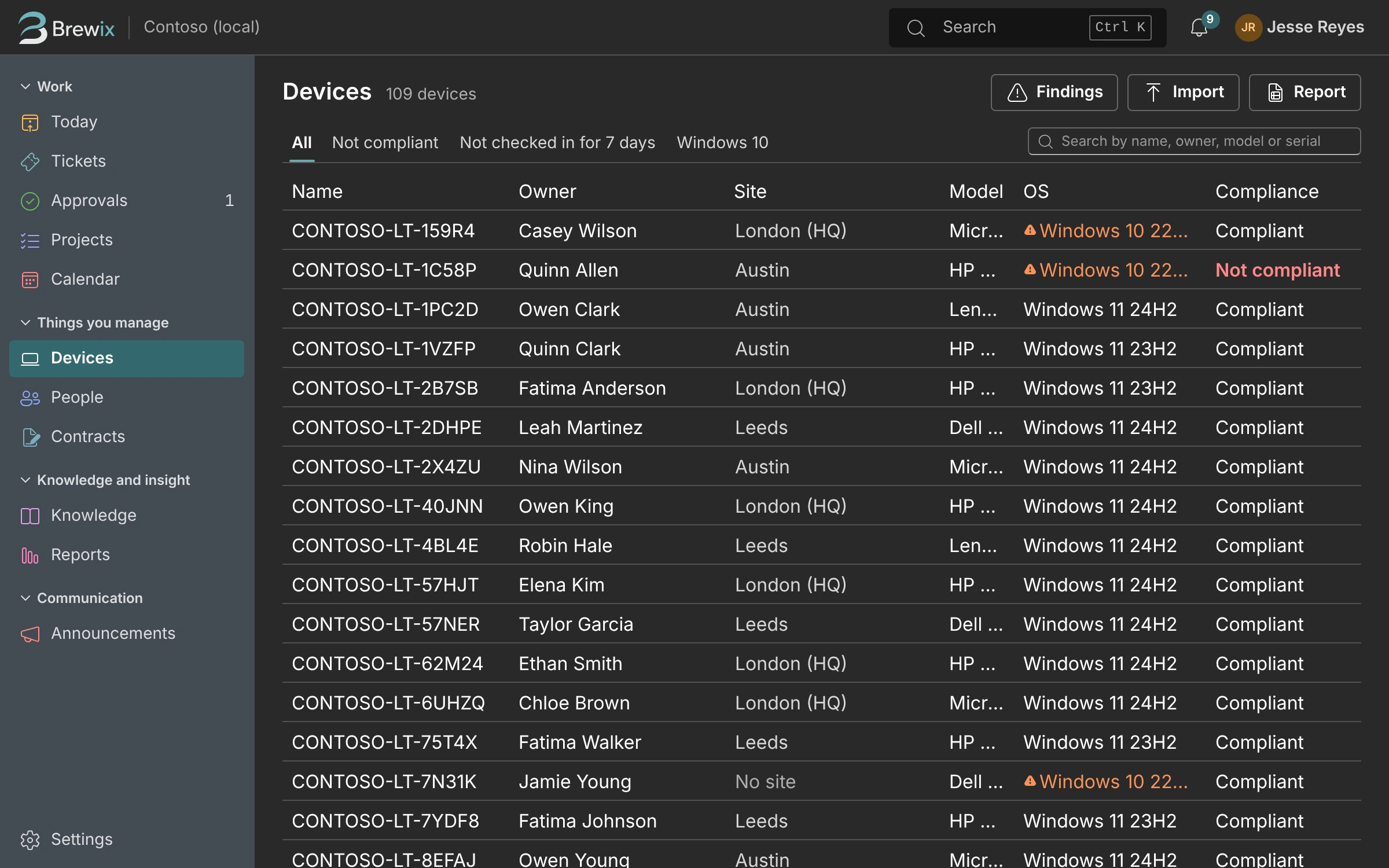The Devices list in Brewix Desk with models, Windows versions, compliance and warranty.